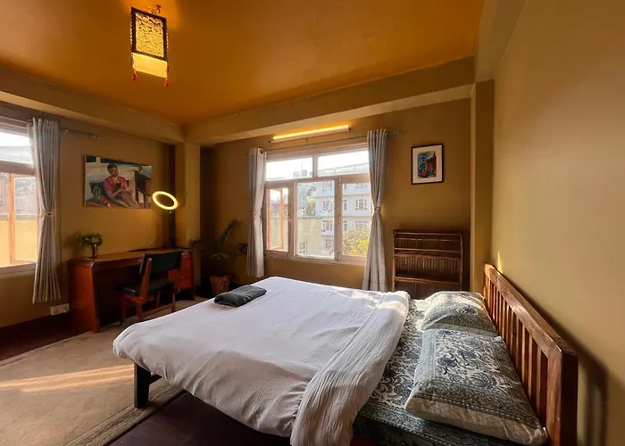 Apartment Sunny Side Up Top-floor